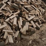 Купити якісні дрова у Луцьку з доставкою