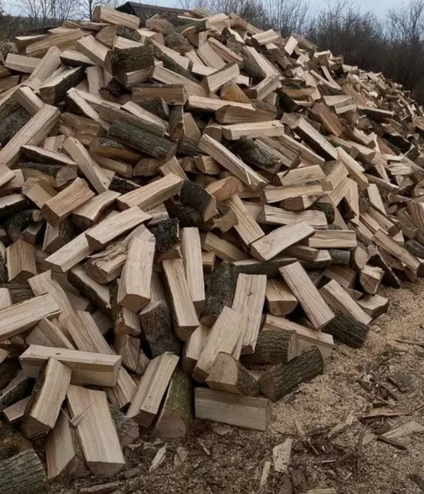 Купити якісні дрова у Луцьку з доставкою