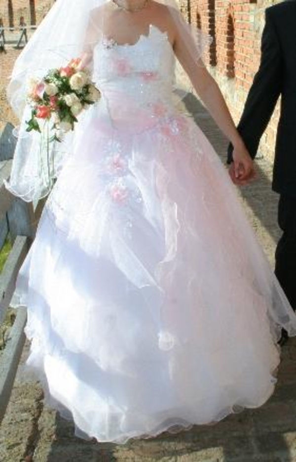 Продам вишукане весільне плаття